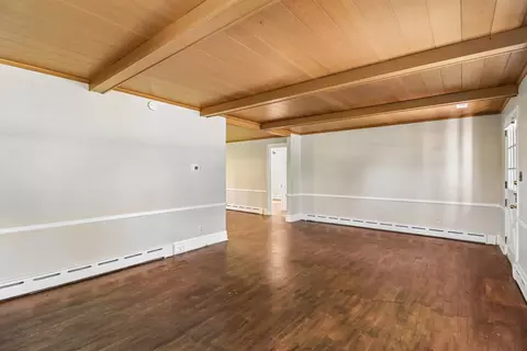 Living - 3908 W Kane Ave, Mchenry, IL 60050 photo 3 of 3