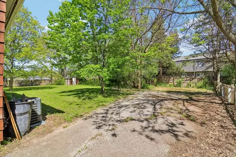 Exterior - 3908 W Kane Ave, Mchenry, IL 60050 photo 7 of 17