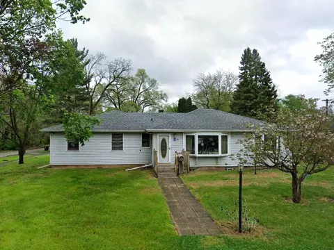 2 Davison St, Joliet, IL 60433