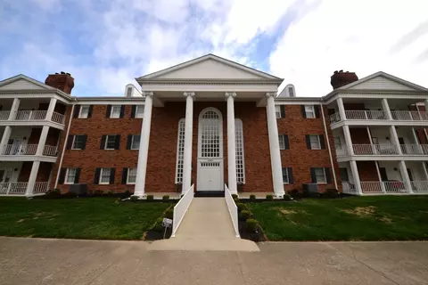 3500 Victoria Ave #304, Mount Vernon, IL 62864