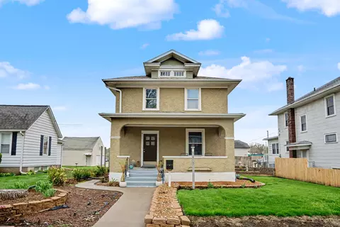 1507 Pershing Blvd, Clinton, IA 52732