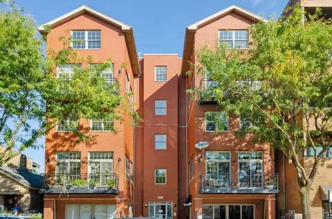 2222 W Armitage Ave #2E, Chicago, IL 60647