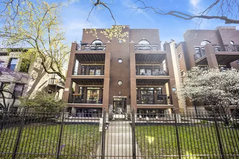 4543 N Malden St #2N, Chicago, IL 60640
