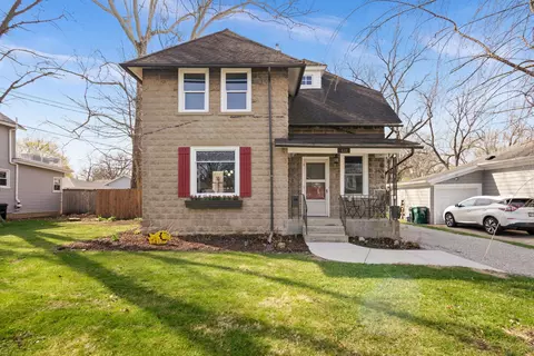 432 Church St, Batavia, IL 60510