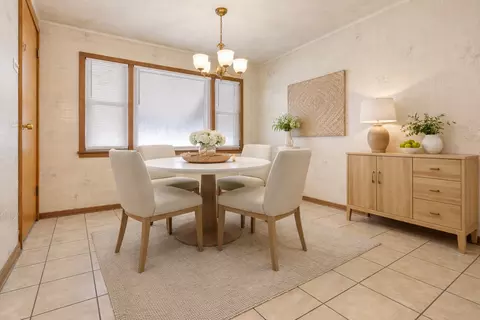 Dining - 730 E 91st Pl, Chicago, IL 60619 photo 1 of 1