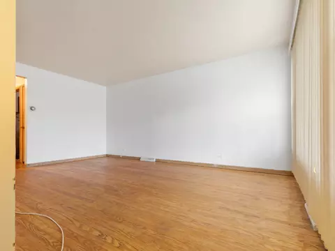 Living - 730 E 91st Pl, Chicago, IL 60619 photo 1 of 3