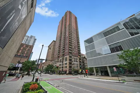 41 E 8th St #1404, Chicago, IL 60605