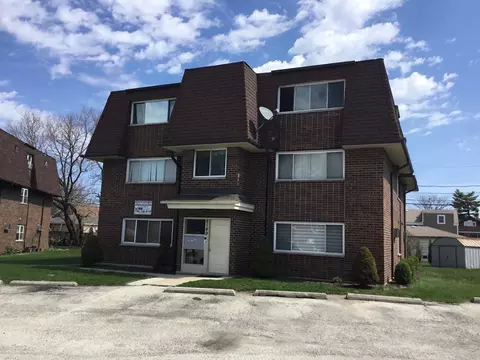 8149 Ogden Ave #3S, Lyons, IL 60534