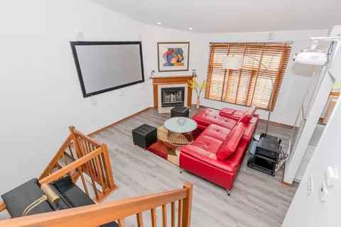Living - 23127 Judith Ct, Plainfield, IL 60586 photo 5 of 6