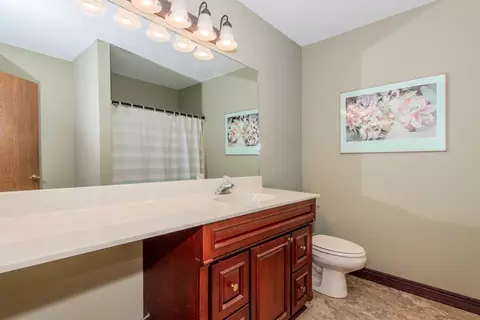 Bath - 23127 Judith Ct, Plainfield, IL 60586 photo 1 of 4