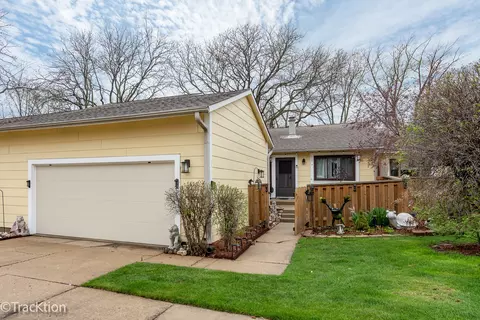 6856 Juneberry Ave, Woodridge, IL 60517