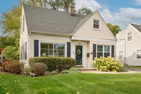 730 S Highland Ave, Arlington Heights, IL 60005