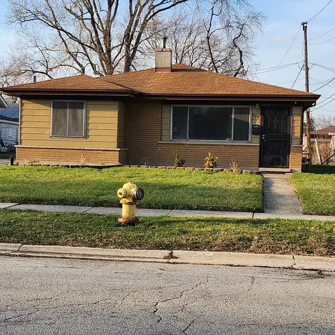910 163rd St, Calumet City, IL 60409
