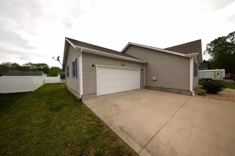 Other - 401 E Beacon Ct, Mount Vernon, IL 62864 photo 1 of 9