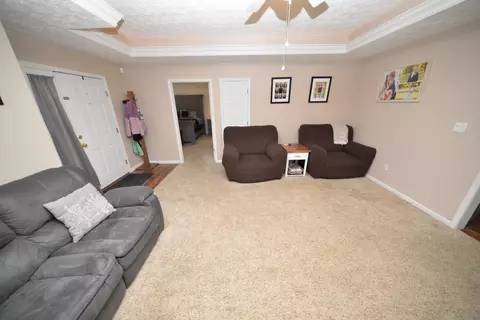 Other - 401 E Beacon Ct, Mount Vernon, IL 62864 photo 8 of 9