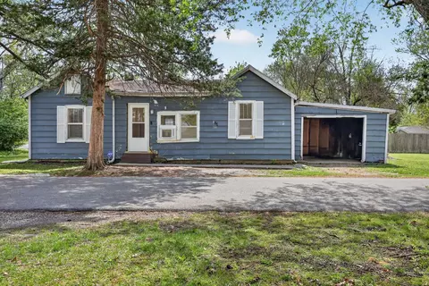 822 W Kennicott St, Carbondale, IL 62901