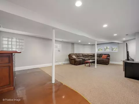 Living - 3716 Euclid Ave, Berwyn, IL 60402 photo 4 of 4