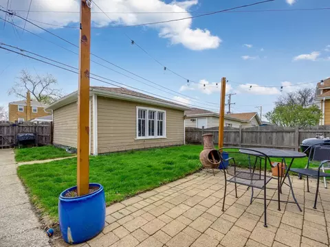 Exterior - 3716 Euclid Ave, Berwyn, IL 60402 photo 3 of 3