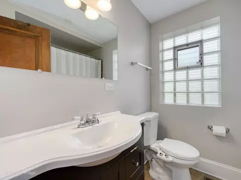 Bath - 3716 Euclid Ave, Berwyn, IL 60402 photo 2 of 2