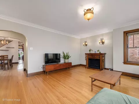 Living - 3716 Euclid Ave, Berwyn, IL 60402 photo 3 of 4