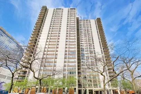 1255 N Sandburg Ter #1505, Chicago, IL 60610