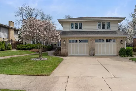 631 S Fern Ct, Elmhurst, IL 60126
