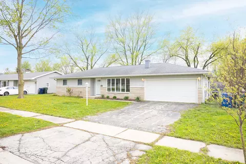 307 Illini Dr, Minooka, IL 60447