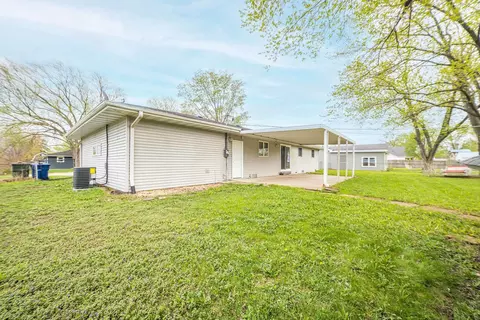 Exterior - 307 Illini Dr, Minooka, IL 60447 photo 2 of 4