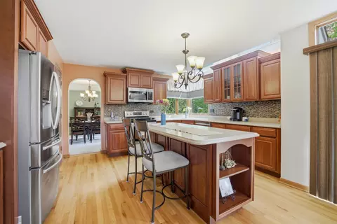 Kitchen - 1399 Medinah Dr, Itasca, IL 60143 photo 1 of 6