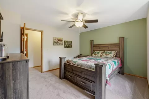 Bedroom - 1399 Medinah Dr, Itasca, IL 60143 photo 7 of 9