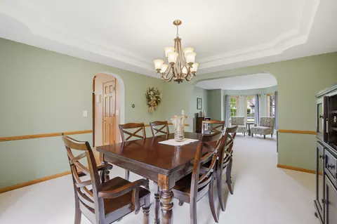 Dining - 1399 Medinah Dr, Itasca, IL 60143 photo 2 of 5