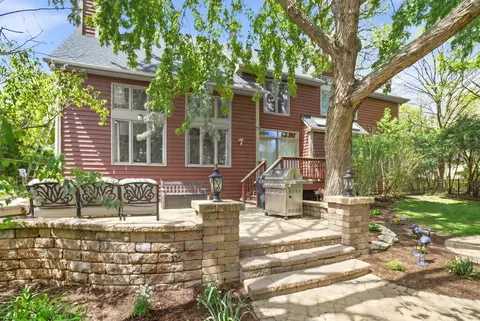 Exterior - 1399 Medinah Dr, Itasca, IL 60143 photo 5 of 6
