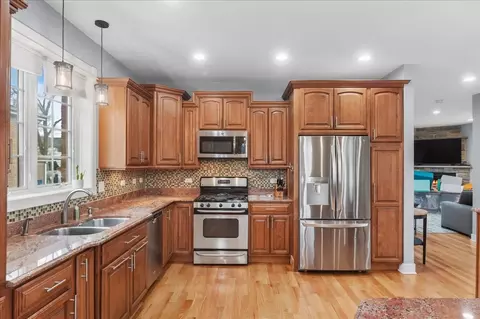 Kitchen - 4549 E Larch Ave, Glenview, IL 60025 photo 2 of 3