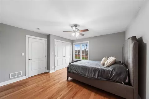 Bedroom - 4549 E Larch Ave, Glenview, IL 60025 photo 2 of 3