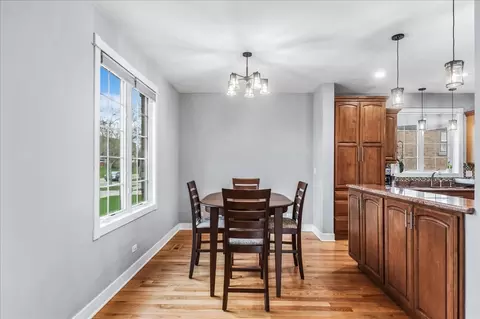Dining - 4549 E Larch Ave, Glenview, IL 60025 photo 1 of 1