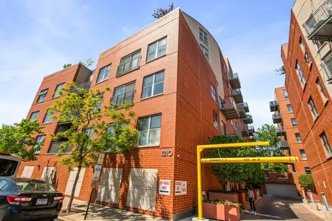 1210 Chicago Ave #305B, Evanston, IL 60202