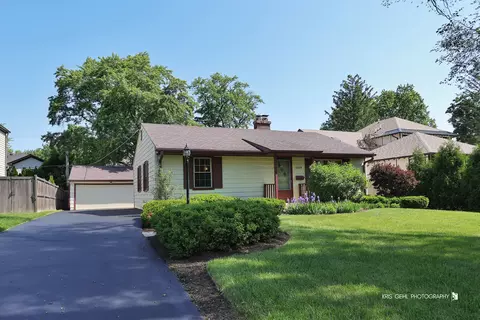 1120 Elmwood Ave, Deerfield, IL 60015