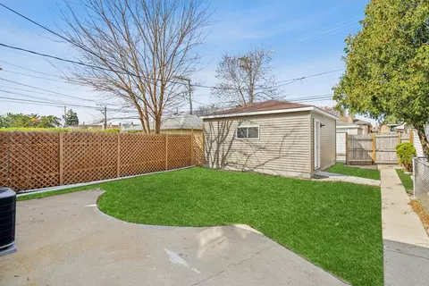 Exterior - 5604 N Mango Ave, Chicago, IL 60646 photo 3 of 3