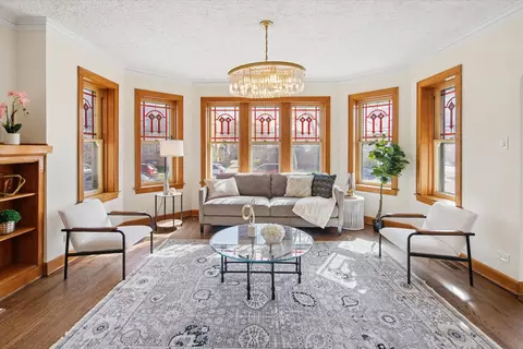 Living - 5604 N Mango Ave, Chicago, IL 60646 photo 1 of 2