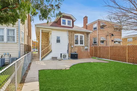 Exterior - 5604 N Mango Ave, Chicago, IL 60646 photo 2 of 3