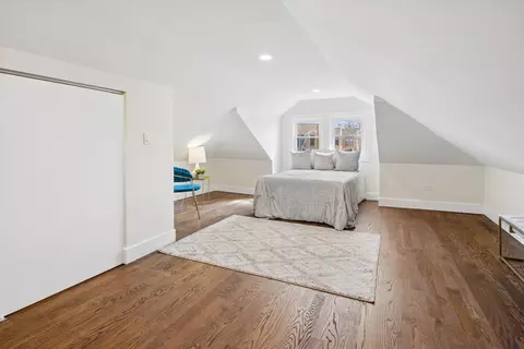 Bedroom - 5604 N Mango Ave, Chicago, IL 60646 photo 2 of 4