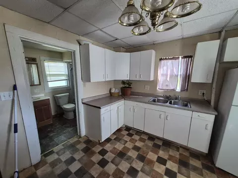 Kitchen - 1202 17 Ave, Viola, IL 61486 photo 2 of 4