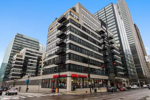 130 S Canal St #816, Chicago, IL 60606
