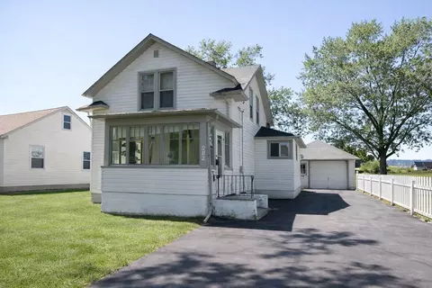 262 S Weston Ave, Elgin, IL 60123