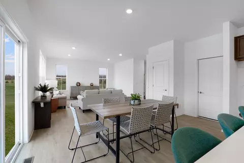 Dining - 566 Ayre Dr, Elgin, IL 60124 photo 2 of 5