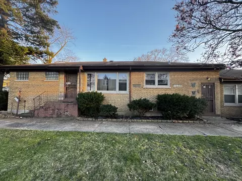 10100 S Saint Lawrence Ave, Chicago, IL 60628