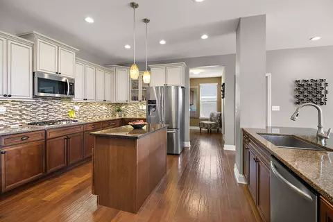 Kitchen - 1962 Stapleton Rd, New Lenox, IL 60451 photo 4 of 4