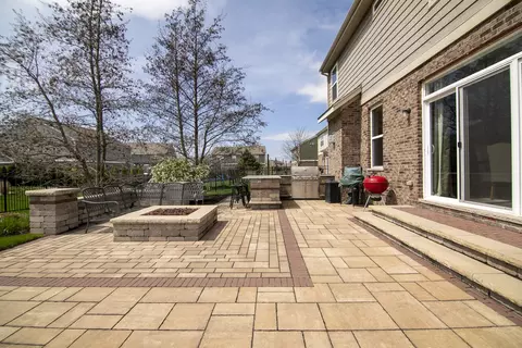 Exterior - 1962 Stapleton Rd, New Lenox, IL 60451 photo 4 of 6