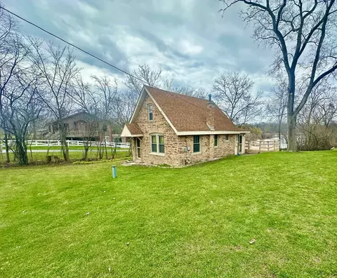 26372 W Prospect Ave, Antioch, IL 60002