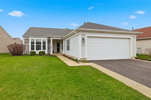 13478 Dakota Fields Dr, Huntley, IL 60142